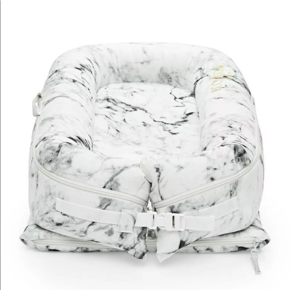 dock a tot deluxe marble